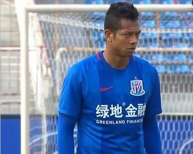 把她带近乳型室友又乳型折磨