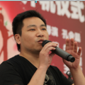 女大学生偷窥